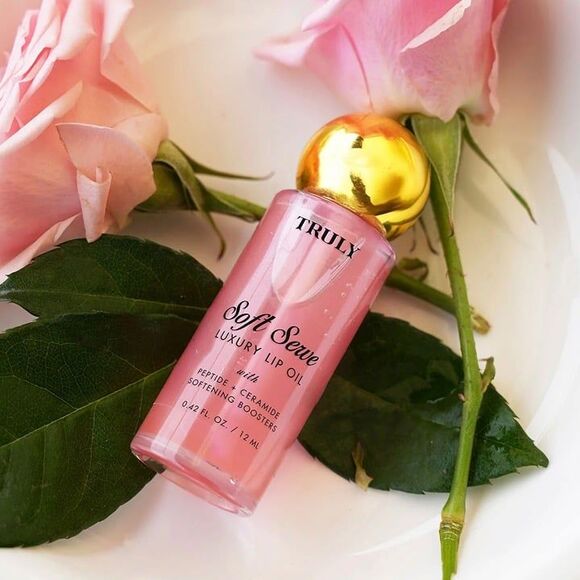 TRULY Beauty: Soft Serve Luxury Peptide Lip Oil - Picture 9 of 9